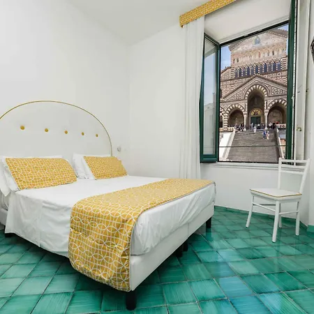 S. Andrea 3* أمالفي