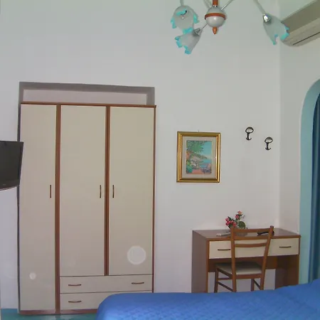 S. Andrea فندق 3*